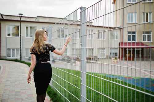 Metallbau Beitz Mainz Geländer Treppen Türen Tore Zäune Glasbau Balkone Überdachungen