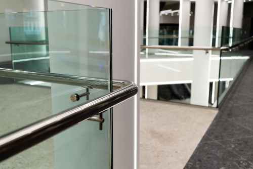 Metallbau Beitz Mainz Geländer Treppen Türen Tore Zäune Glasbau Balkone Überdachungen